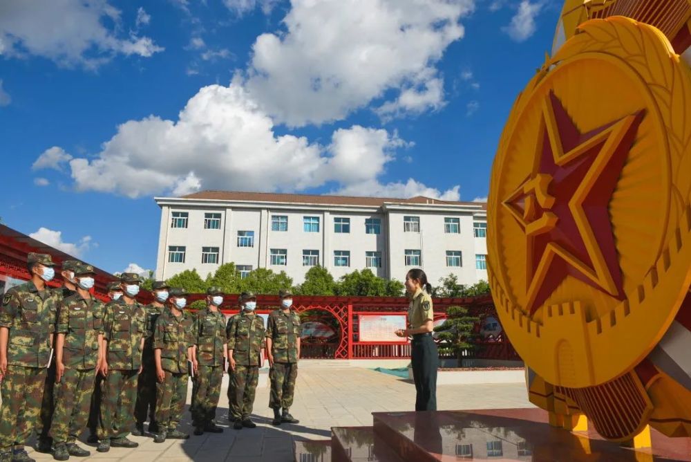 兵王代言一往无前