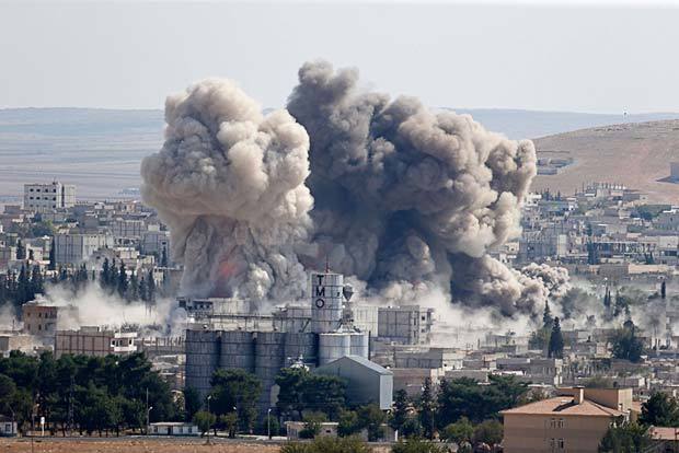 拜登下令空袭叙利亚伊拉克边境民兵组织,以报复对方无人机袭击_腾讯