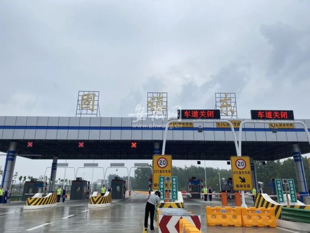 固镇东收费站即将开通试运营此外,池祁高速池州至石台段(38公里),芜黄