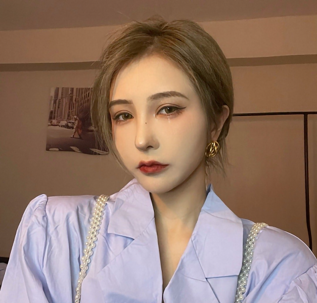 何婧婧又怀孕了新腾乐开了花殷世航却蹭热度希望叫他爸爸