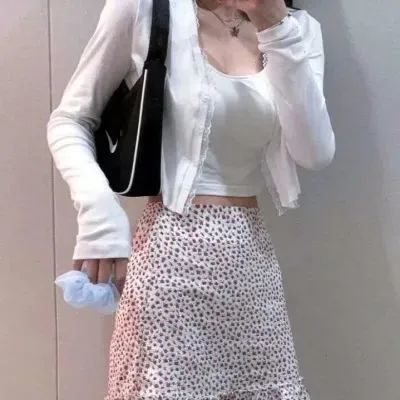 我对心爱的女孩说:八佰约吗?