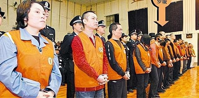 谢才萍|重庆黑帮|文强|赌场|渝中半岛