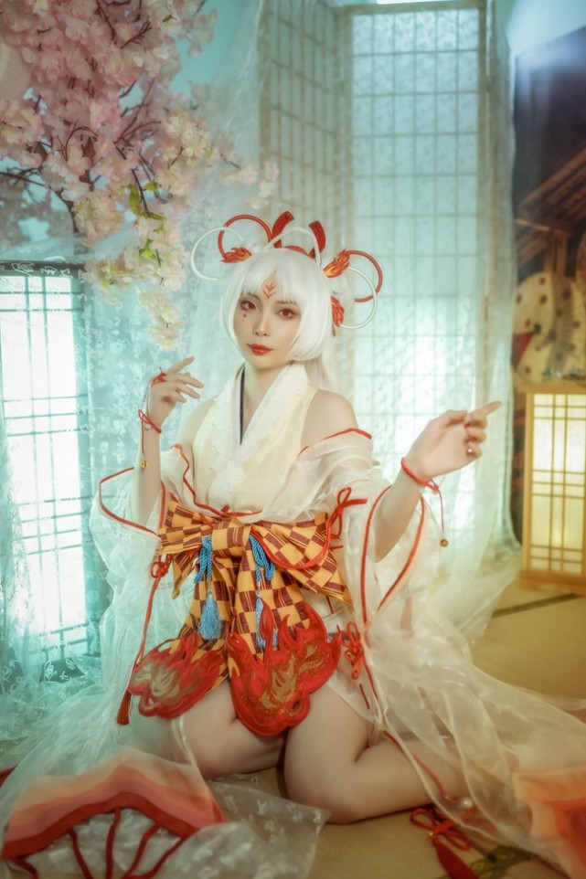 猪脑摄影棚妆面:小鸡摄影:夜小姐姐cn:荒境不知火◆阿离——离别之时