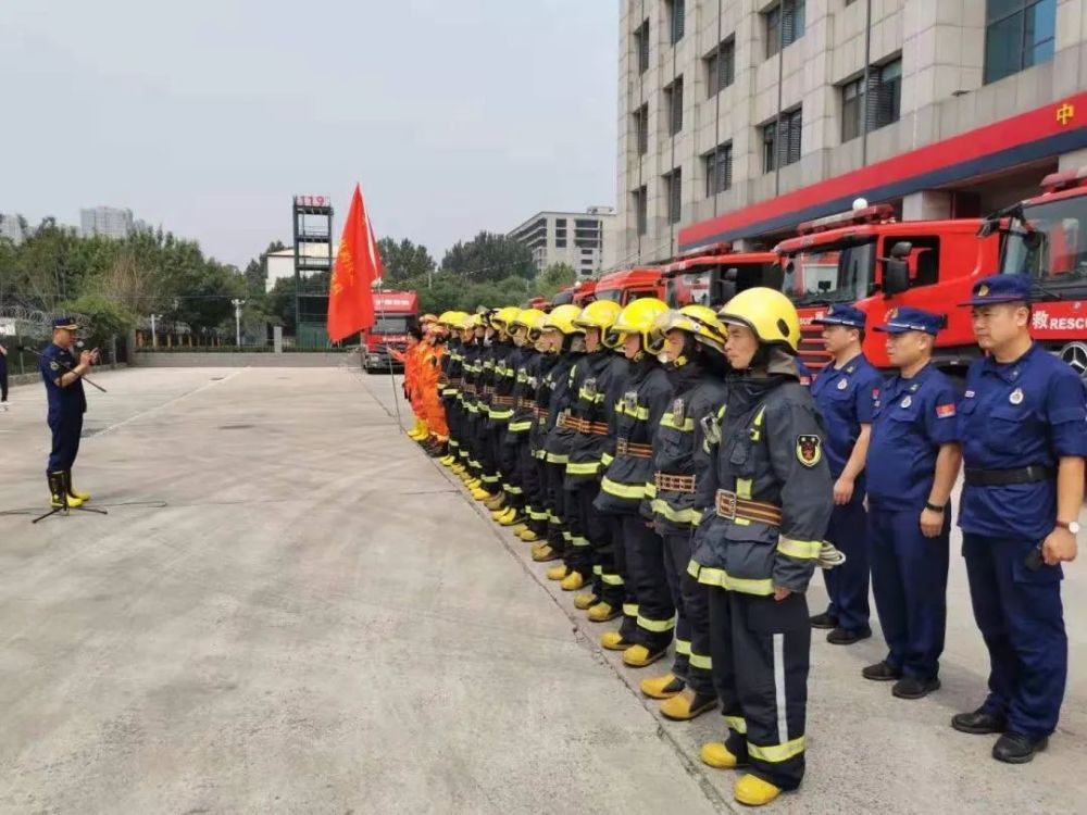 高效处置,近日,济南市消防救援支队在特勤大队一站组织跨区域增援力量