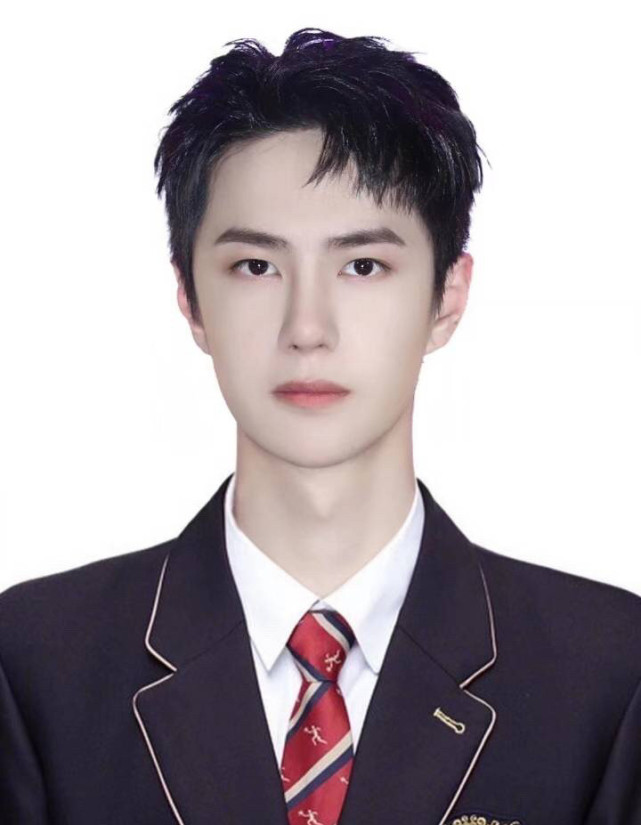 明星证件照大赏,原来这就叫平平无奇|大赏|王一博