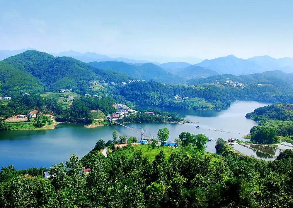 流水古镇:四季皆宜