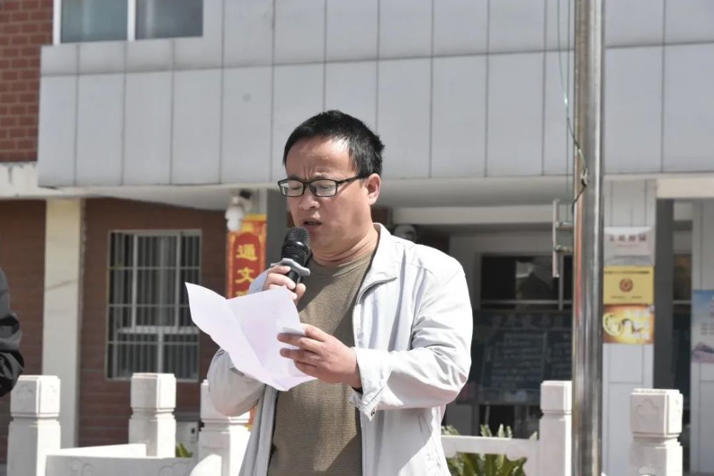 陵川一中教学现在时