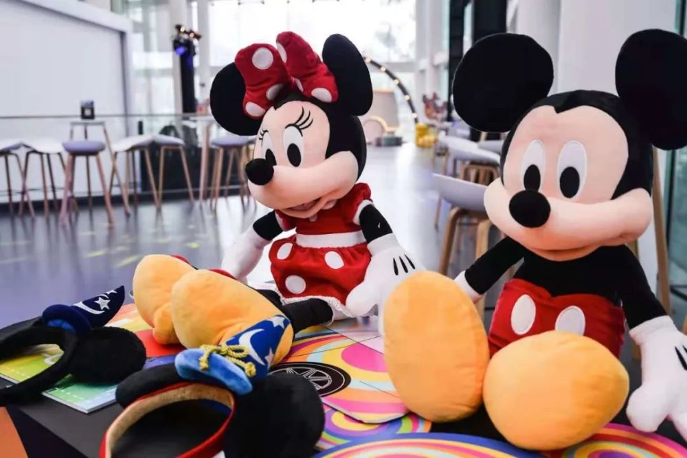 沉浸式米奇主题的艺术体验