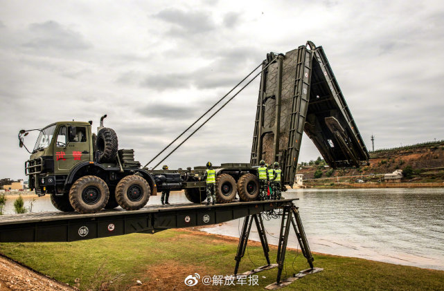 来源:解放军报微博