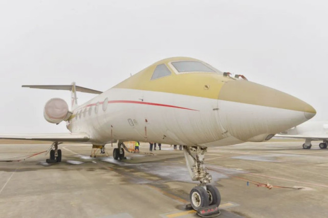 该机型号为g550,注册号为b-8269,出厂编号为5404,国藉登记证书编号nr