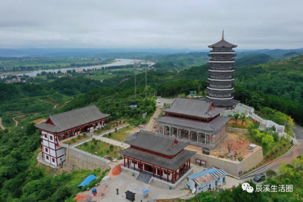 2021年6月28日拍摄的锦岩公园正面2021年6月28日鸟瞰辰溪锦岩公园2021