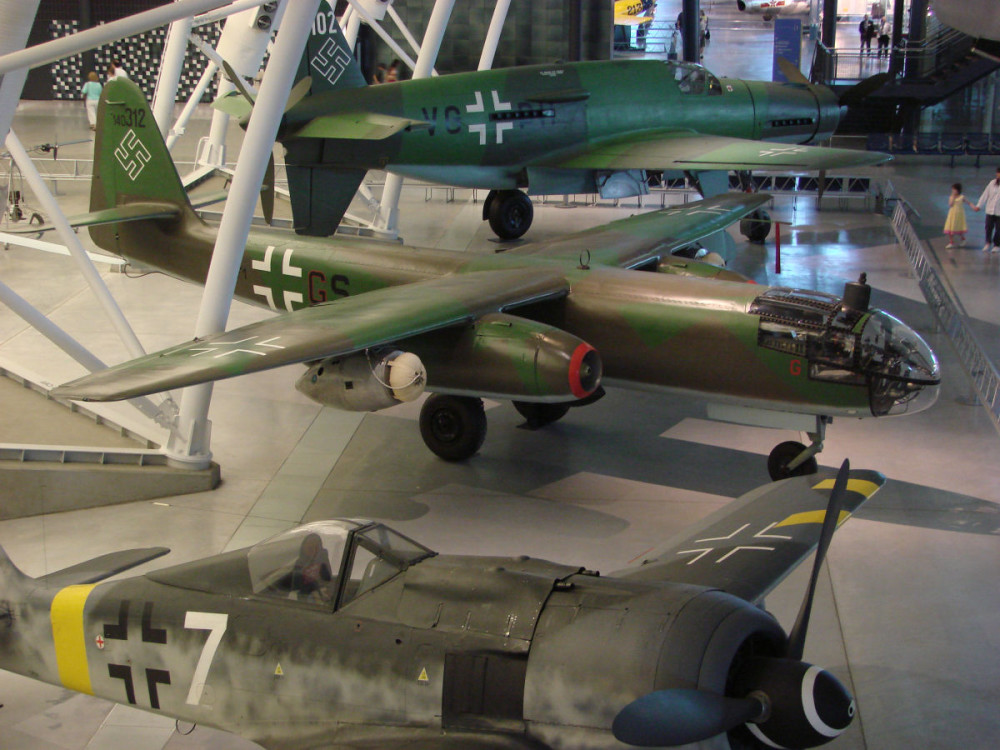 二战德国黑科技ar234轰炸机首款投入实战的喷气式轰炸机