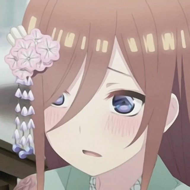 可怜巴巴的动漫女头