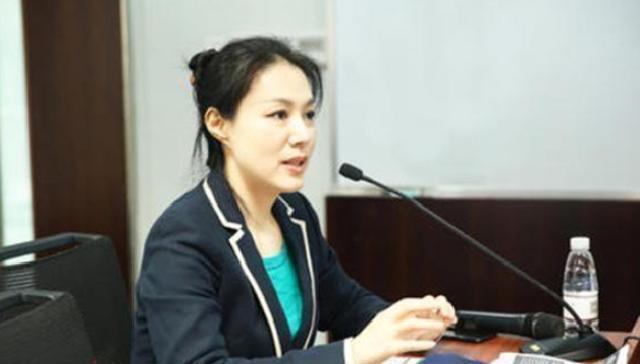 北大美女教授史蛟美貌和智慧兼具34岁未婚引学生焦虑