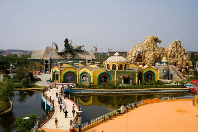 打开腾讯新闻,查看更多图片 >门票参考:240元所在地/隶属:吉林省长春