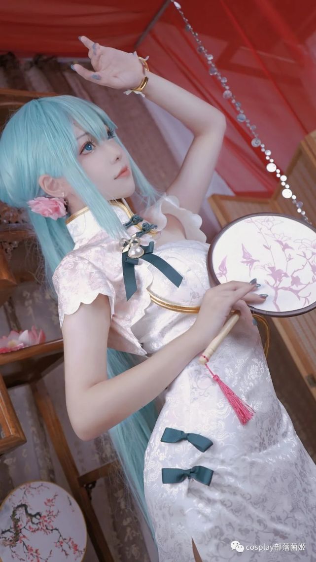 cos:初音未来旗袍cos正片@蓝多余