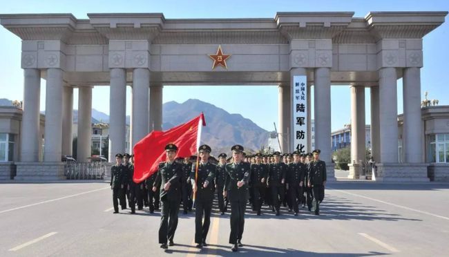 說起軍校,很多人都會想起國防科技大學,陸軍