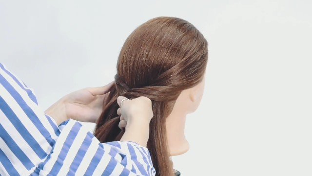 反鱼骨辫编发好看又方便