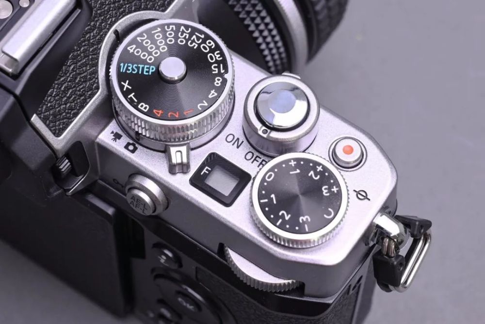 又一款复古机型,尼康z fc外观解析_腾讯新闻