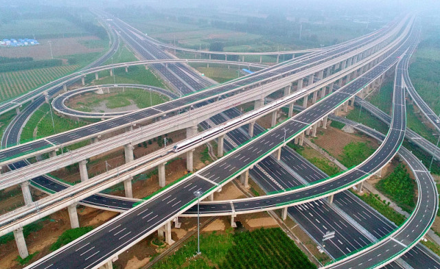 投资100亿专为亚运会打造杭绍甬高速不仅不限速还能给电车充电