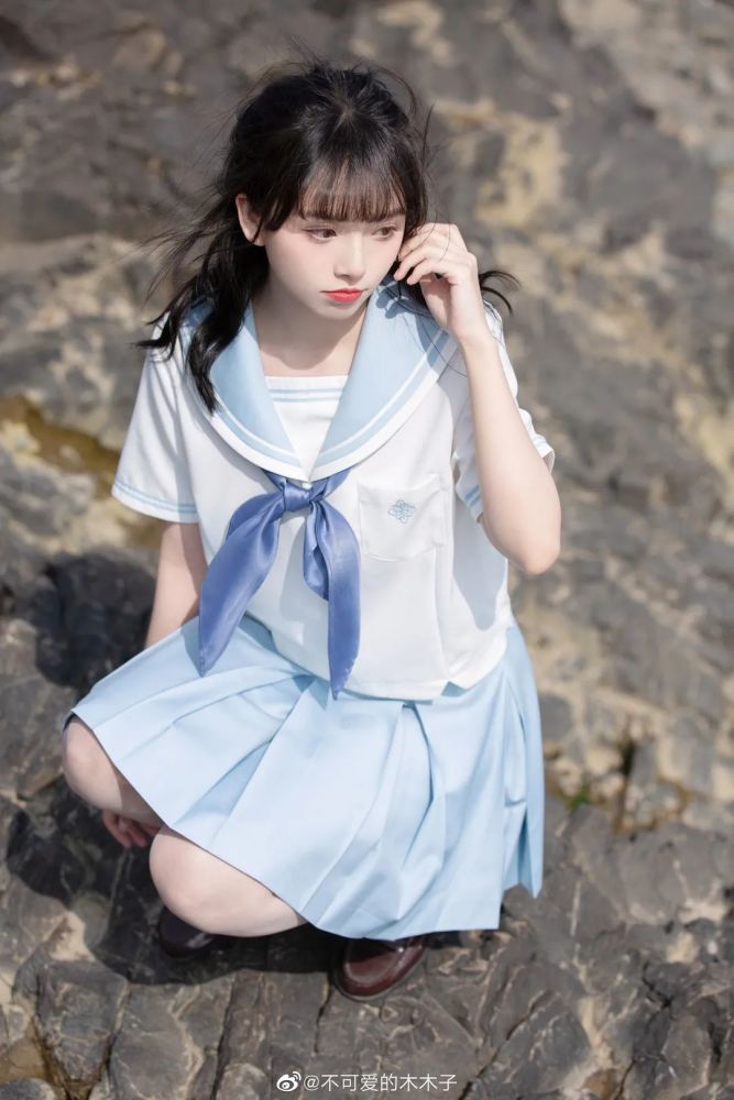 jk制服不雅拜托中国女生不要再被绑架了