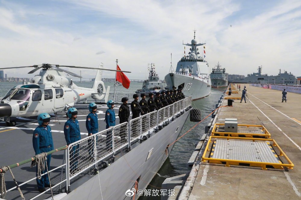 欢迎回家海军第37批护航编队凯旋