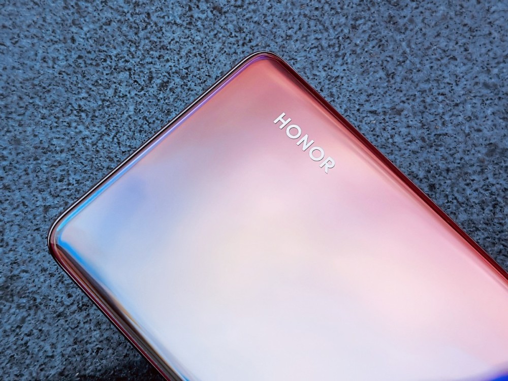 荣耀50真机鉴赏,美不止一面,堪称年度美学设计标杆