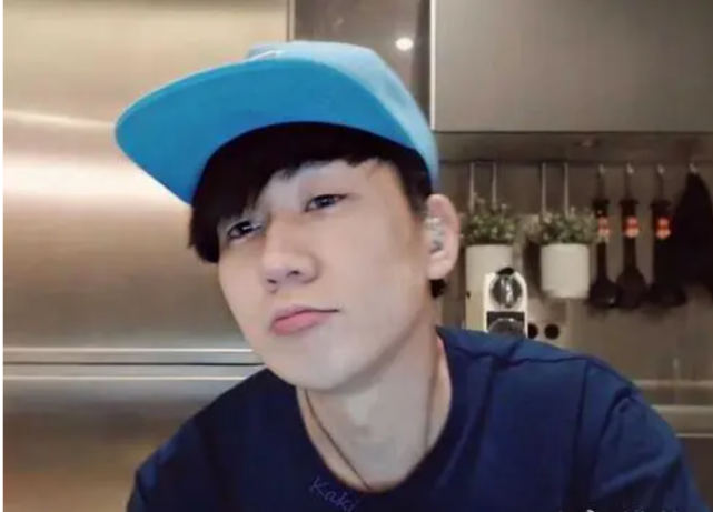 半年三女,田馥甄是烟雾弹,喜欢金莎却交往别人|廖语晴|林俊杰|田馥甄