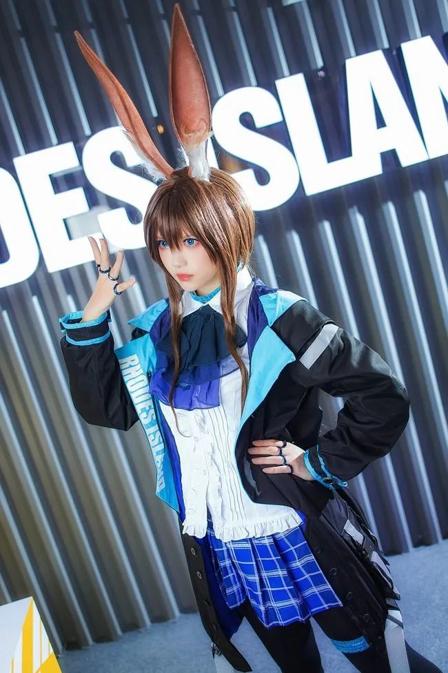 cos明日方舟阿米娅