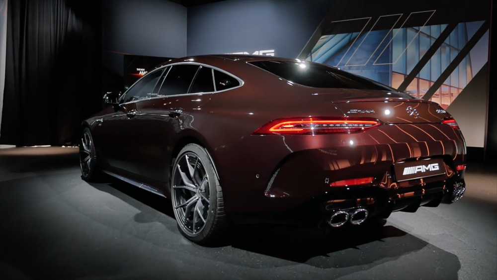 运动性能与豪华舒适的结合体奔驰amggt53四门版