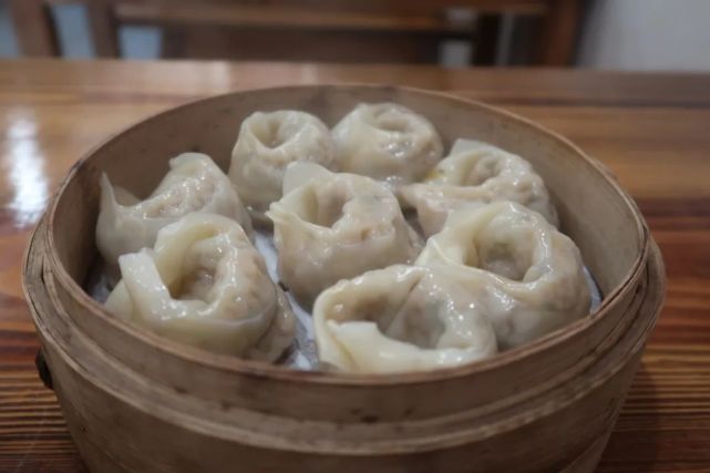 探店|人均30的神仙小铺,藏着十几种馅料组成的石浦豪华汤包-腾讯新闻