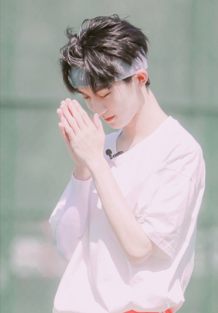 学霸人设的马嘉祺高考总分307分_腾讯新闻