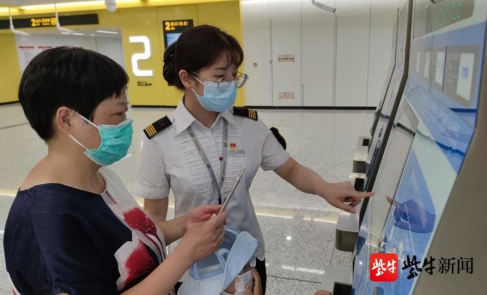 苏州轨道交通5号线开通啦 吸引众多市民"打卡"_腾讯新闻