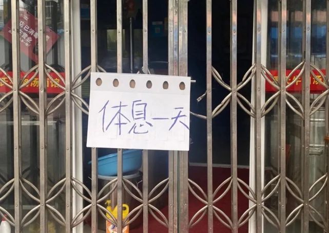 街头错别字大赏,看完快不认识字了!