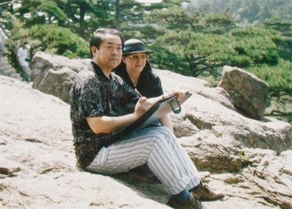 范曾老婆楠莉有多渣?伪造身份隐瞒婚史,婚内不忠却称嫁给了爱情