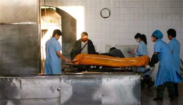 火葬将被淘汰？“新殡葬”方式已在武汉试行，150斤的人有20斤骨灰