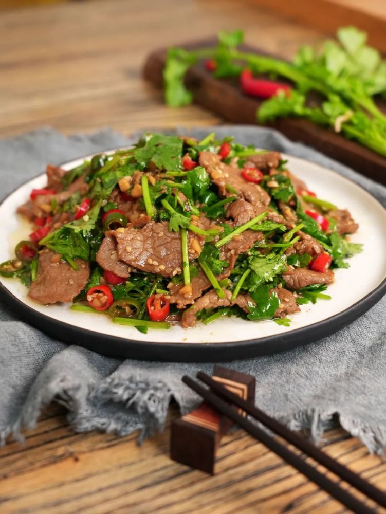 超好吃,巨解馋,干饭神器香菜拌牛肉_腾讯新闻