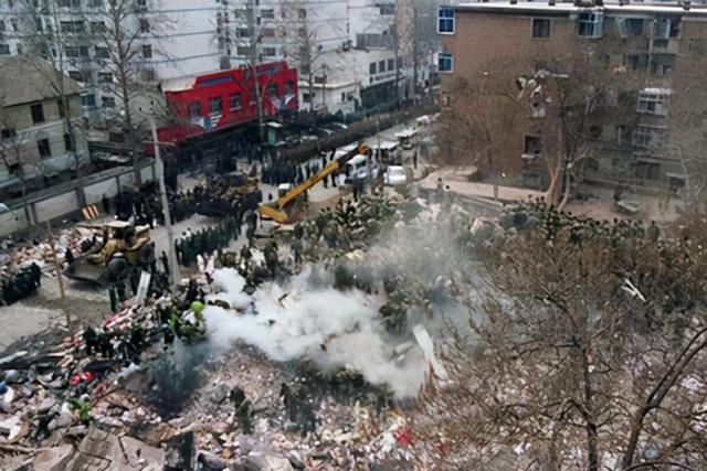 2001年石家庄爆炸案始末5处居民楼被放炸药致108人遇难