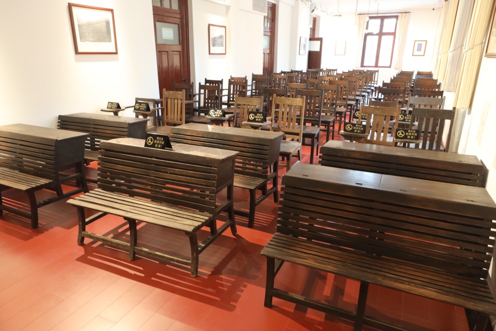 北大红楼主题展背后有何故事?两位展览设计者揭秘_腾讯新闻