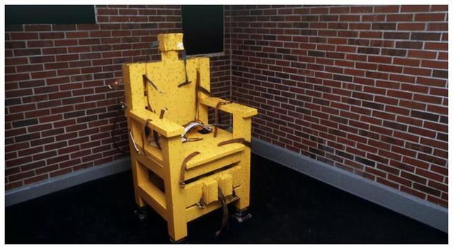 史上最拙劣的处决死囚坐在电椅上14分钟那味道让人无法忍受