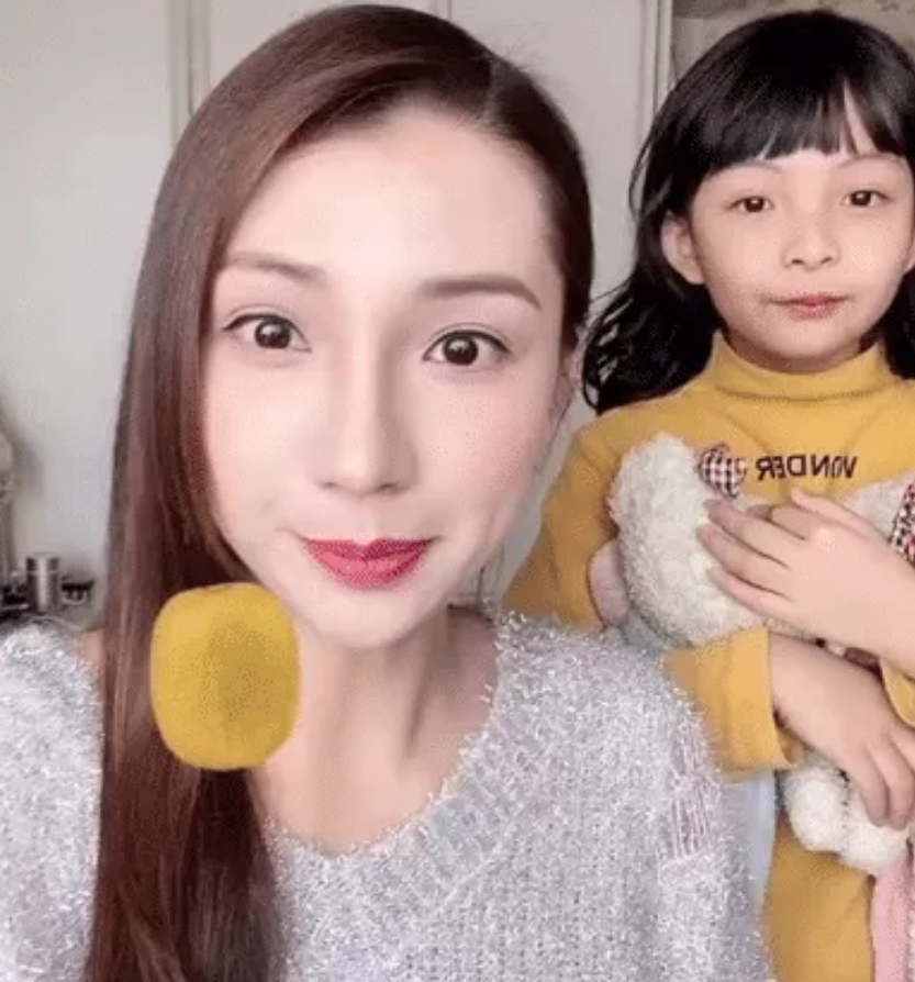 网红夫妻靠"收租"走红,翻车后掉粉160万,如今真实家境曝光了