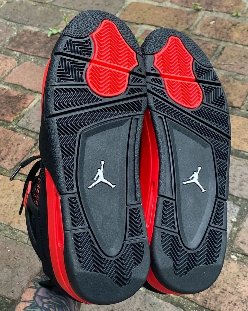 红雷公配色全新黑红aj4实物曝光这质感真不错