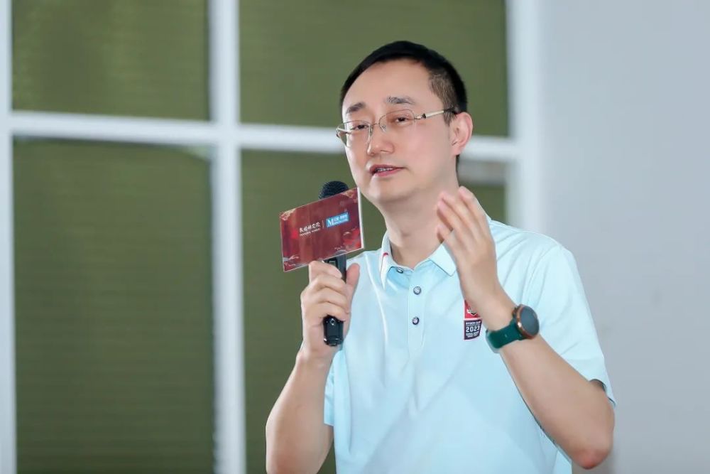 红星美凯龙助理总裁,品牌总经理宋丹,敦煌研究院总务处处长张殿军