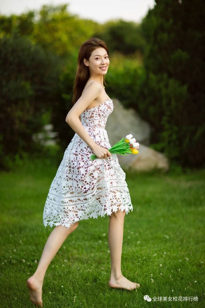 辽宁歌舞团美女李思洋