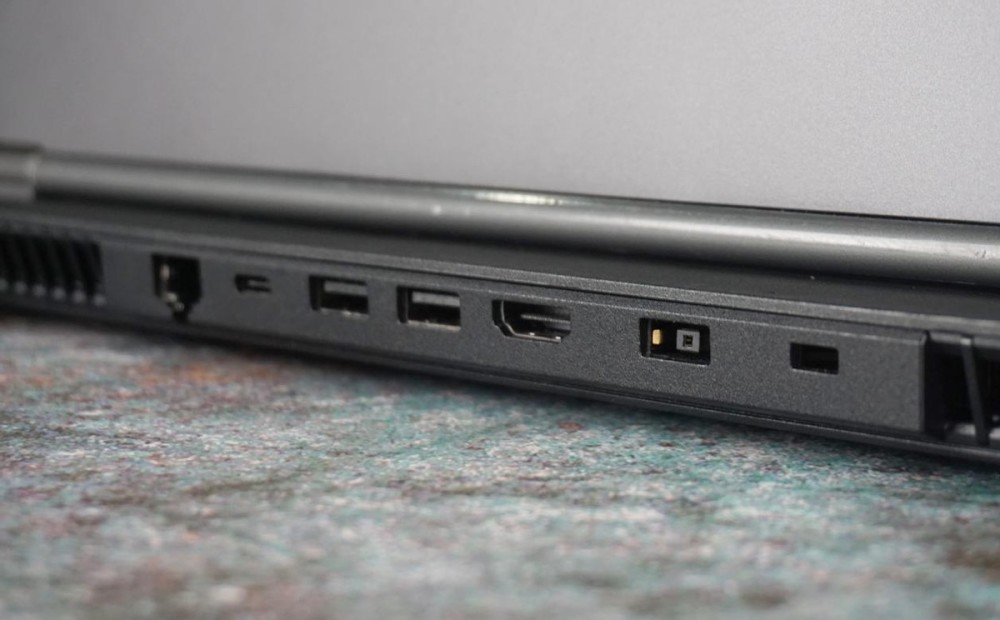 联想拯救者r7000p轻薄游戏本也能流畅吃鸡