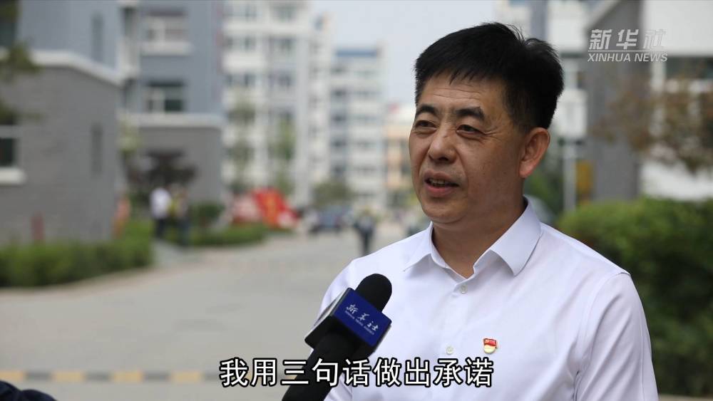 按住画面移动小窗