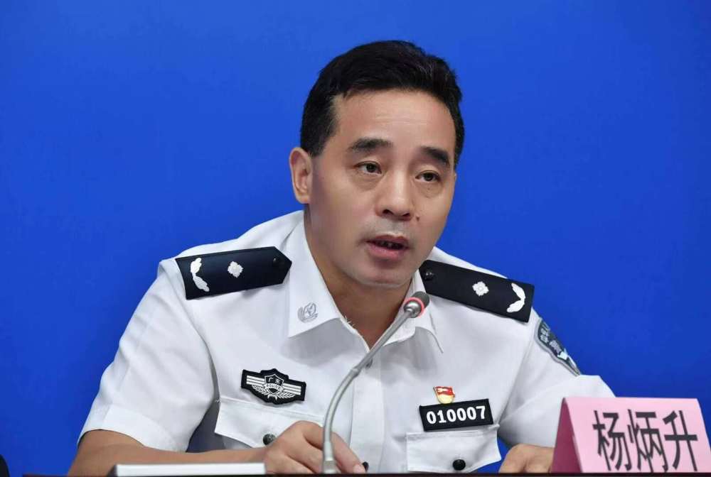 广州市公安局多措并举构建疫情防控的第一方阵