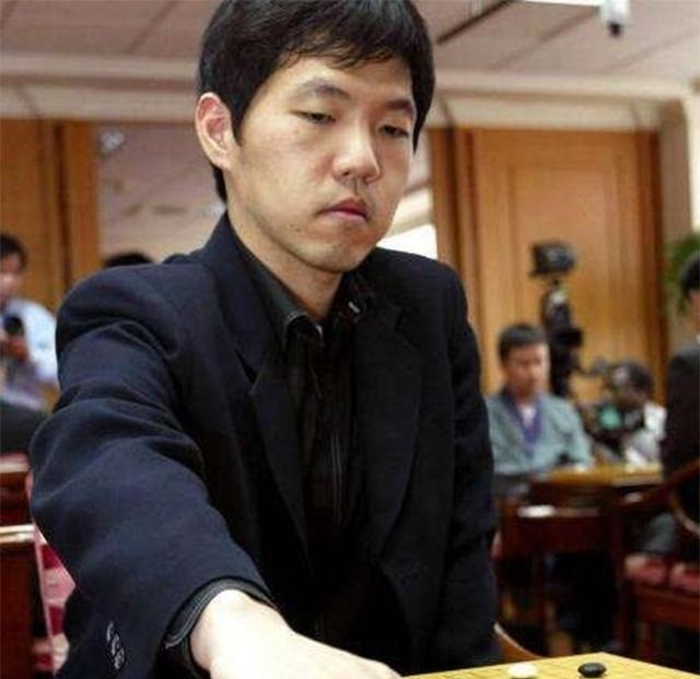 请回答1988崔泽原型李昌镐16岁获得世界冠军却不会系鞋带