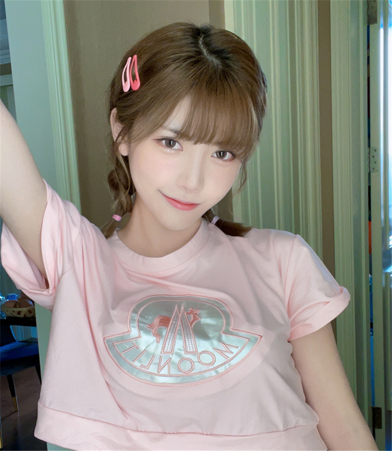 周淑怡彻底放飞自我?化身"睡衣女友"陪玩游戏,战术后退美绝了