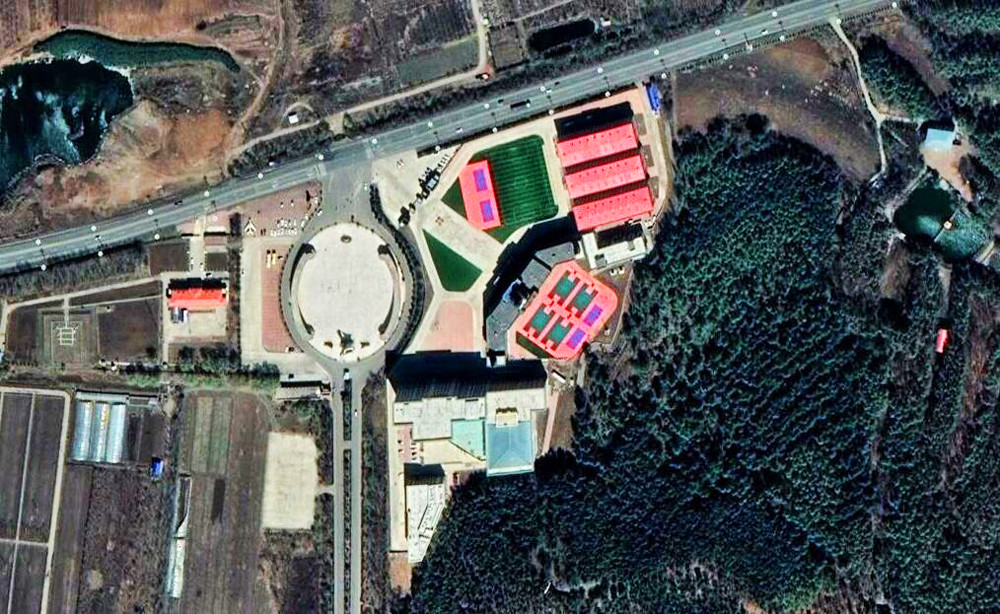 来看看位于宾县县城附近的这所大学,名字够长—黑龙江工程学院昆仑